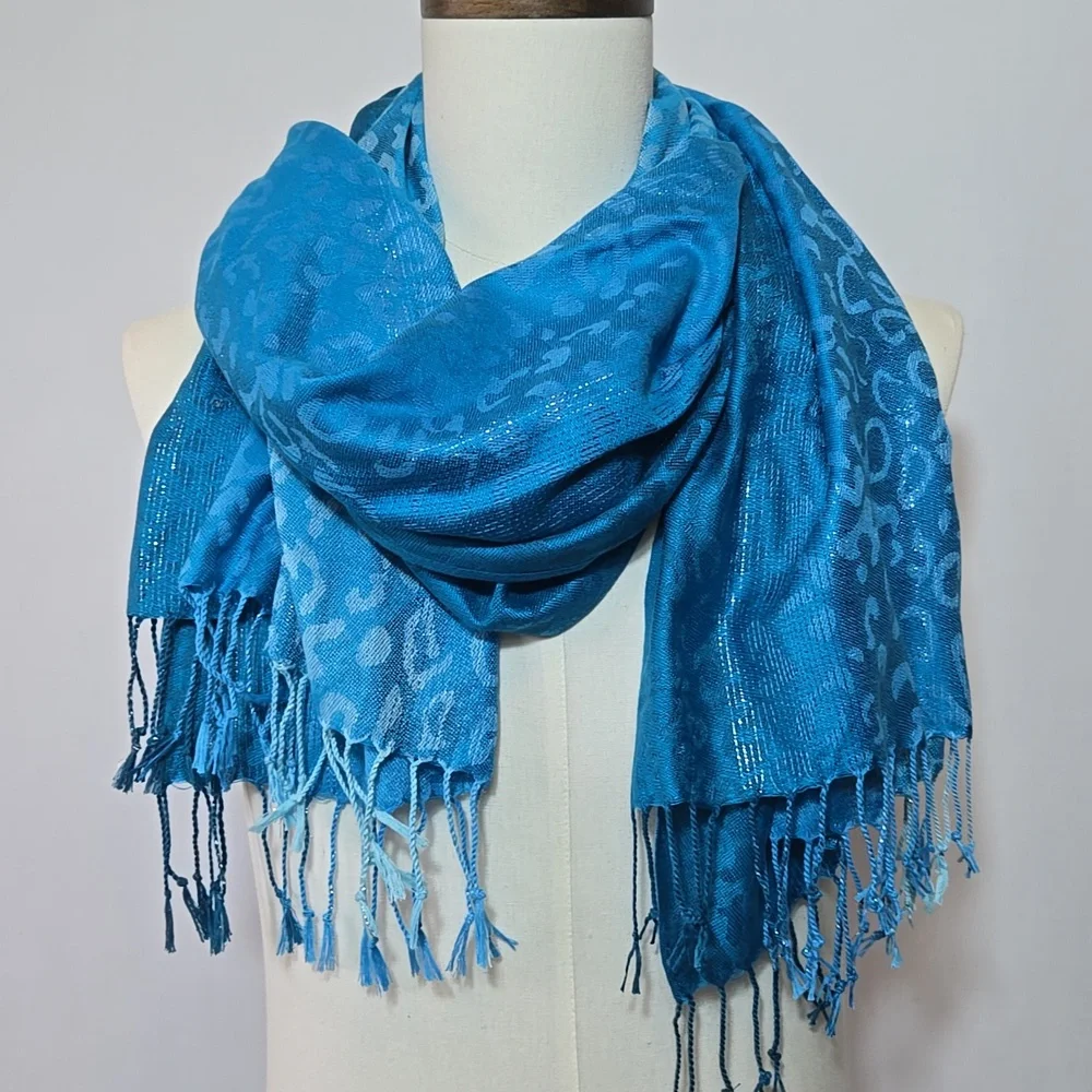 Pashmire Blue Ombre Leopard Animal Print Fringed‎ Scarf Wrap Classy